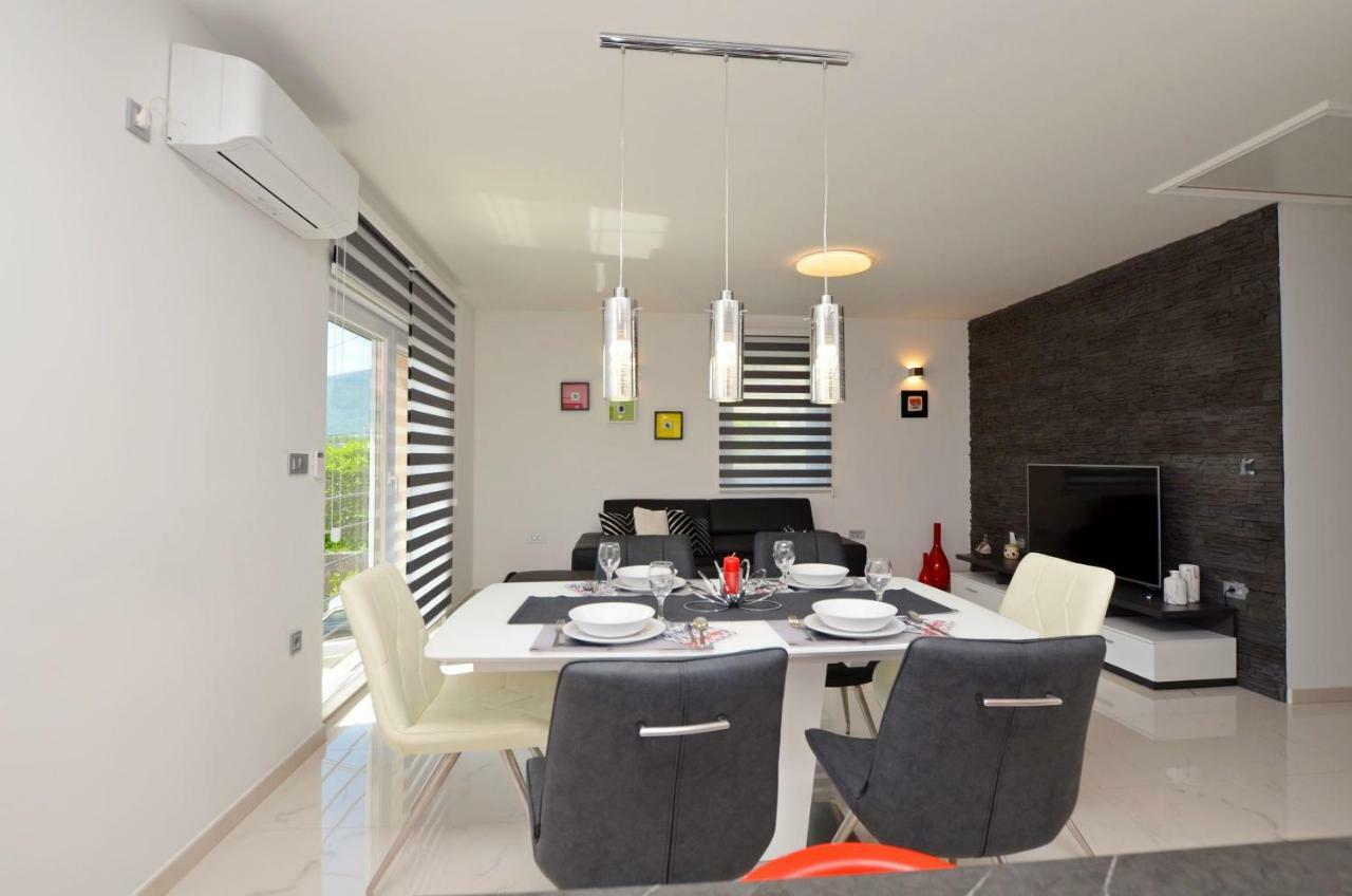 Apartments Golden Hour Jurdani Ngoại thất bức ảnh