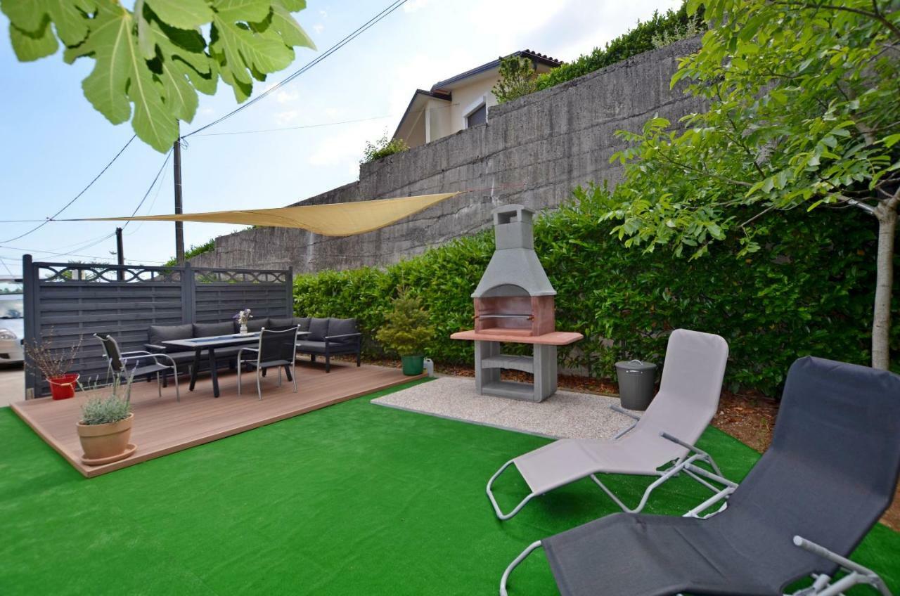 Apartments Golden Hour Jurdani Ngoại thất bức ảnh